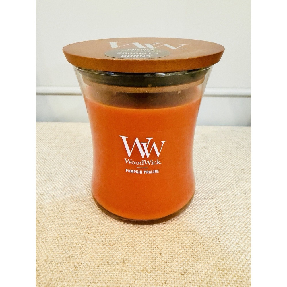 WoodWick Pumpkin Praline Scented Candle Pluswick Crackles 9.7 oz Hourglass Jar